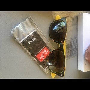 New ray ban wayfarer AUTHENTIC